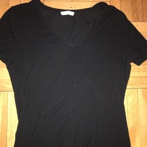Black tee